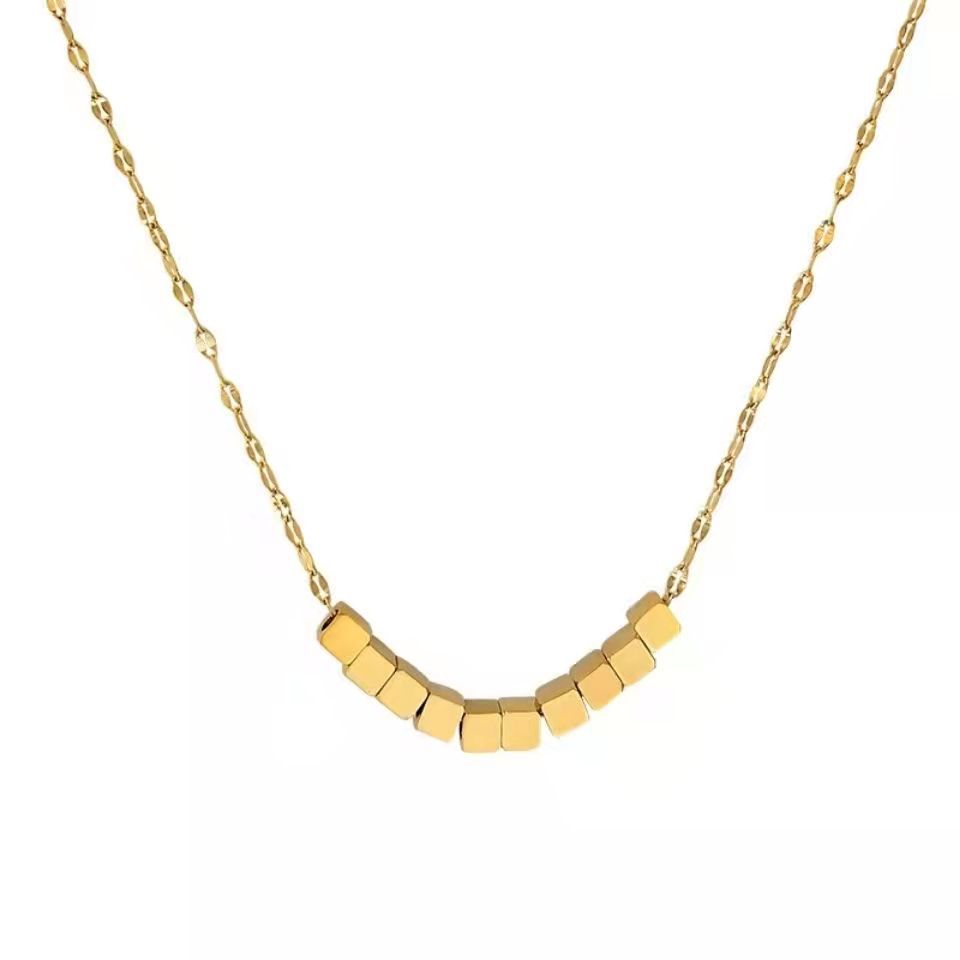 A perfect and elegant small square geometric pendant titanium steel necklace with a unique design sense and a light luxury collarbone chain for women Item Picture
