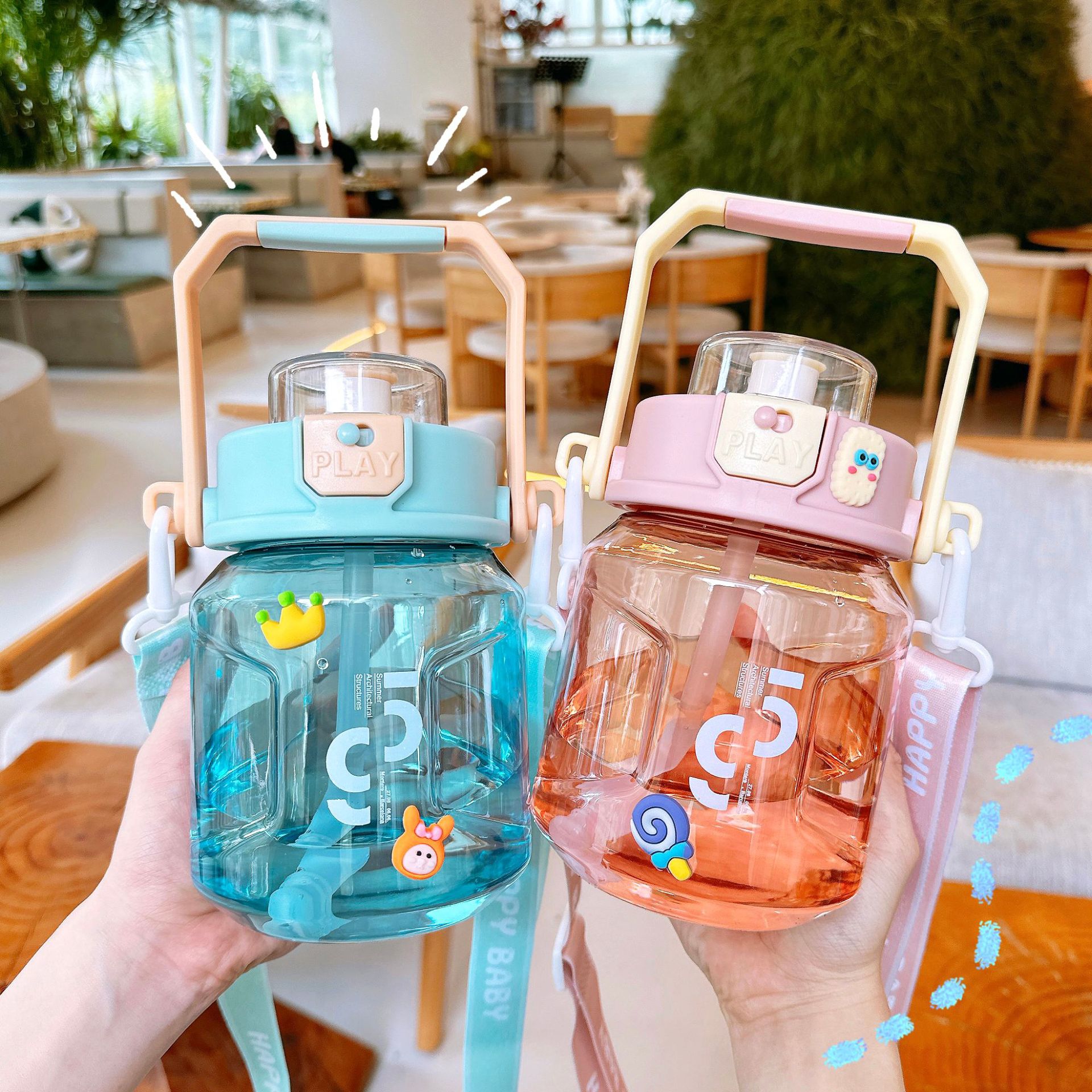 Creative new water bottle, summer portable and simple straw cup, large-capacity couple and student outdoor hand-held plastic cup full figure