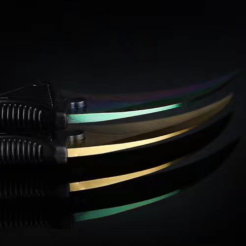 Factory wholesale outdoor portable self-defense claw knives, CSGO game peripheral toy models, high-hardness stainless steel Application Scenario
