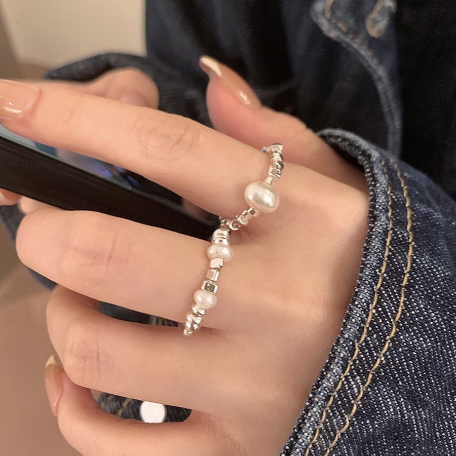 Pearl silver ring, a niche design for women, a high-end, fashionable and versatile index finger ring, a personalized tail ring Specification drawing