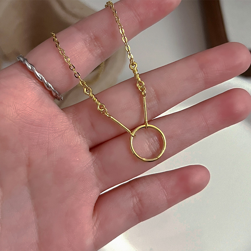 Genuine gold necklace, light luxury and niche design, new 2024 high-end collarbone chain, simple and cold style jewelry wholesale Application Scenario