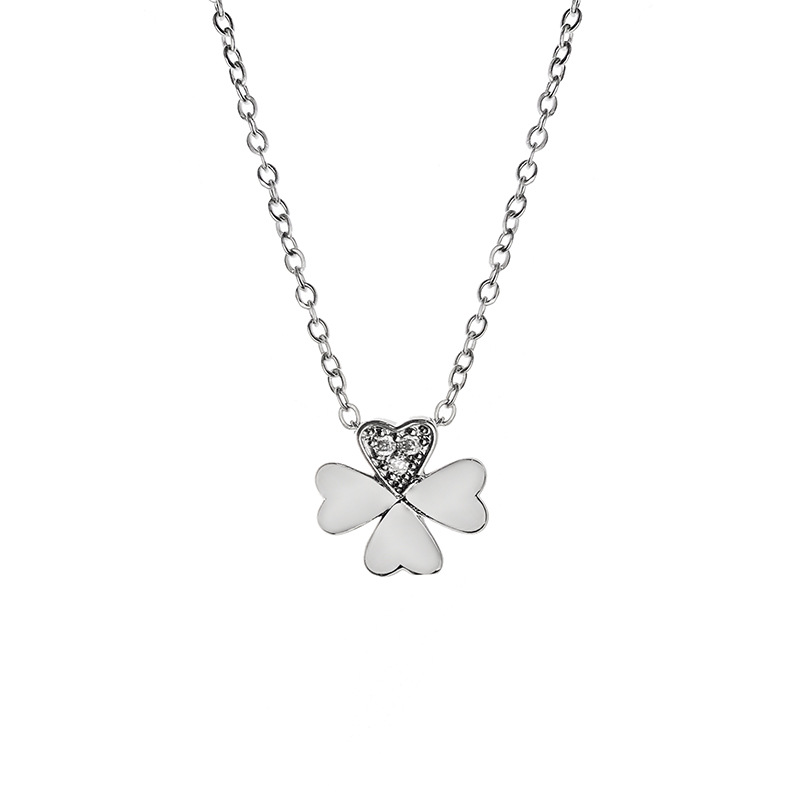 A Japanese and Korean style four-heart-shaped four-leaf clover titanium steel necklace for women, a simple silver diamond-encrusted collarbone chain, a niche internet-famous accessory Item Picture