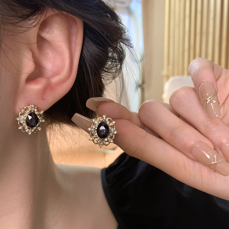 S925 Silver Needle French amethyst lace earrings, women's light luxury, versatile and high-end stud earrings, court-style earrings wholesale details Picture