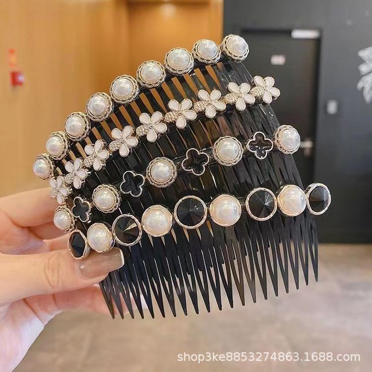 New hair-breaking wonder: seamless upside-down comb, black bangs hair clip, back head accessory, anti-slip comb, hair pin, hair comb Application Scenario