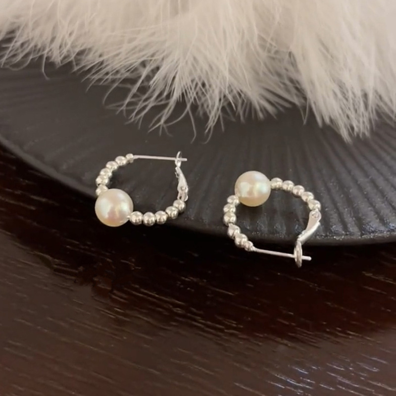 Light luxury pearl silver ring earrings, cold style, high-end elegance, ear rings and ear buckles, slimming face, wholesale earrings Specification drawing