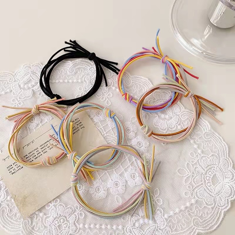 A fresh and elegant, super fairy-like hair tie, a popular Instagram minimalist leather band, basic handcrafted hair tying, hair bands, hair ties and headwear full figure