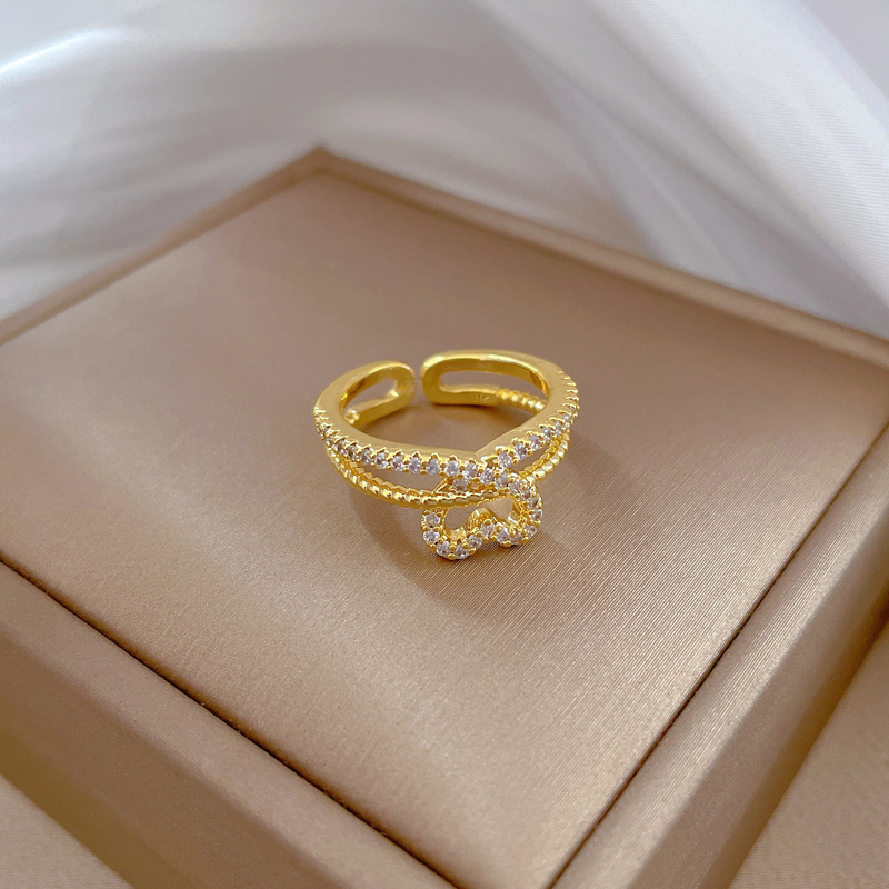 【 Real gold electroplating 】 A fashionable slightly inlaid luxury ring index finger ring for a woman with an open heart, the same cool style as the Internet celebrity Application Scenario