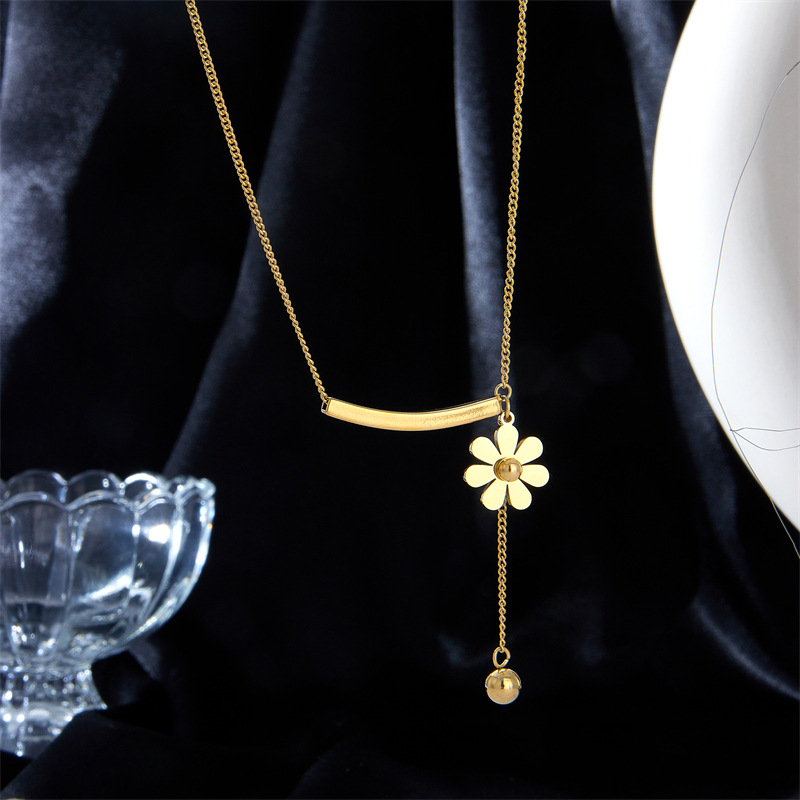 European and American fashion, simple and niche, long smooth flower tassel gold bead pendant titanium steel jewelry, cold style necklace Specification drawing