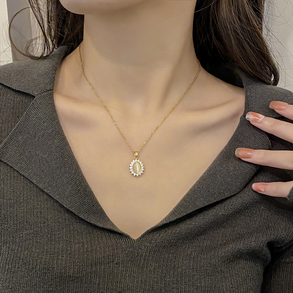 High-end cat's eye flower necklace, women's niche design sense, titanium steel collarbone chain, exquisite zircon pendant, versatile accessories Specification drawing