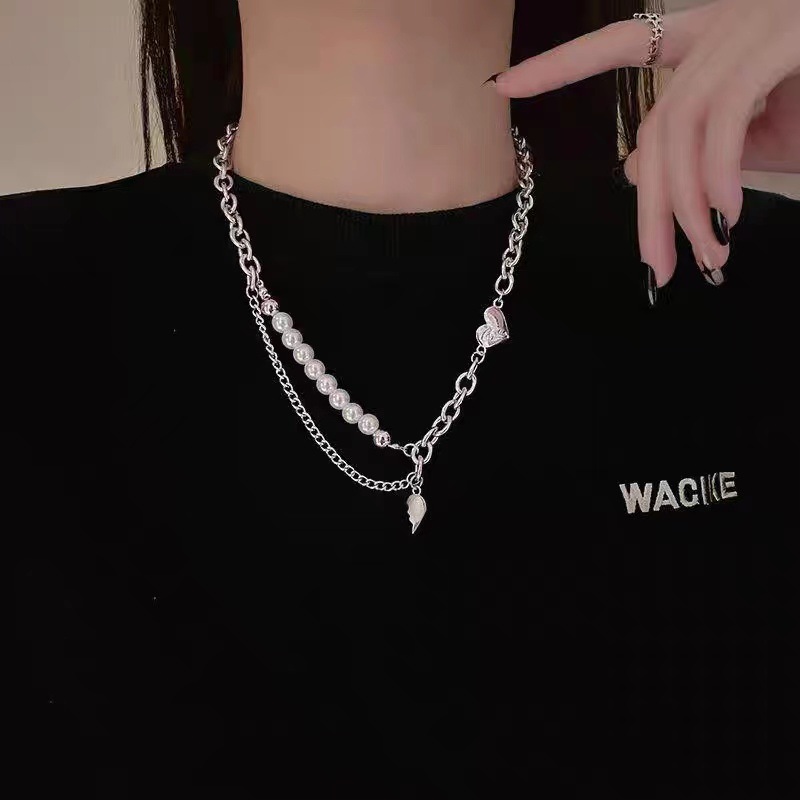 Spicy girl style heart-shaped pearl necklace, women's Instagram hip-hop niche design sense collarbone chain hoodie accessory full figure