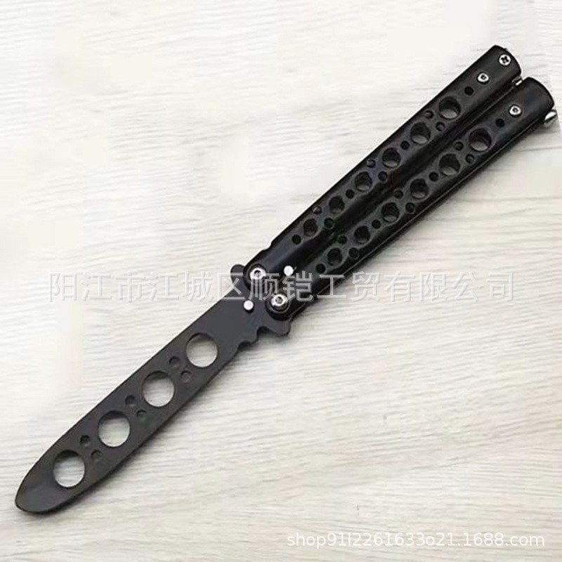 Butterfly knives are a beginner-level practice for CSGO beginners. They are maintenance-free, breakable, portable for outdoor self-defense, made of all-steel, and have no sharp edges undefined