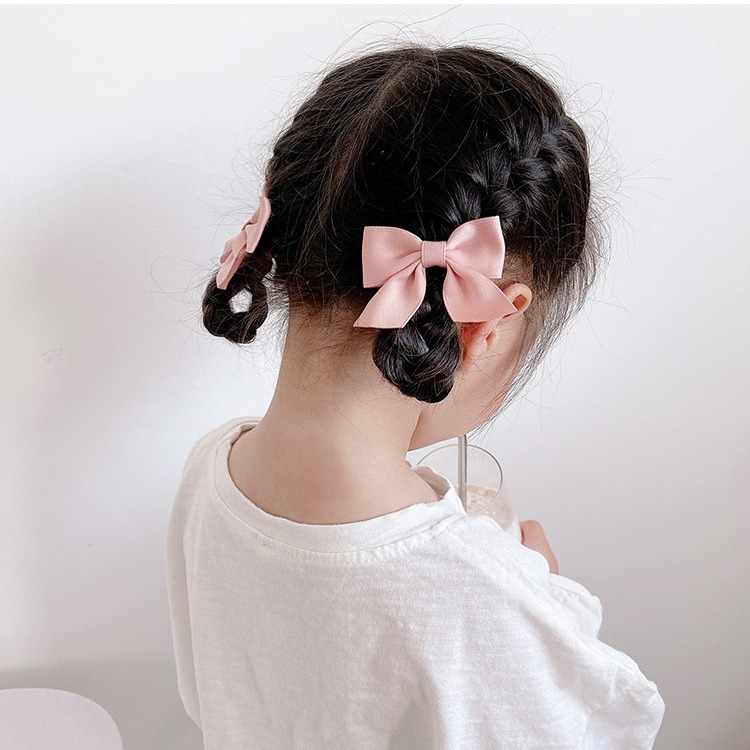 A girl's bow hairpin, hair clip, black cute bangs, broken children's simple headwear and hair accessory gifts details Picture