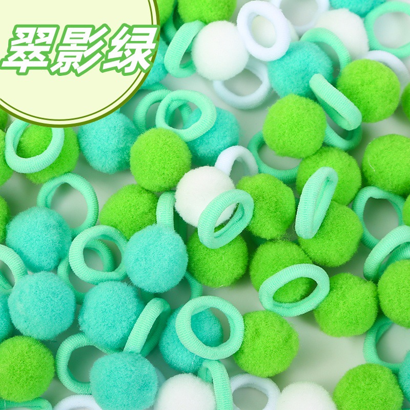 Children's hair tie, plush ball, ball hair band, cute rubber band. Little girls can tie their hair without damaging it. New autumn and winter hair accessories Application Scenario