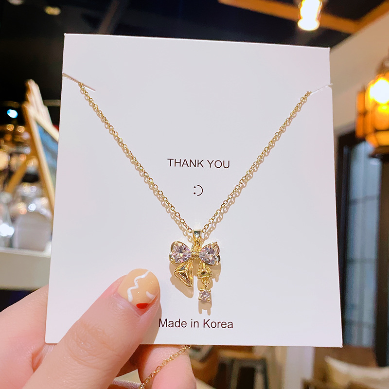 New fashionable bow zircon necklace, a versatile and high-end titanium steel collarbone chain for women in summer, a trendy and elegant accessory details Picture