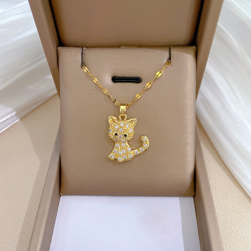 【 Titanium Steel 】 Cute little cat, light luxury, luxurious, full diamond necklace, versatile for women, collarbone chain, titanium steel chain full figure