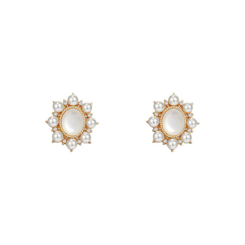 s925 Silver Needle Pearl earrings for women, Korean high-end, niche design style, wholesale, Internet celebrity bestsellers, stud earrings and earrings Item Picture