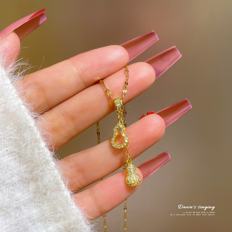 【 Titanium Steel 】 Micro-studded small gourd necklace for women, 2021 new style collarbone chain, light luxury and niche design sense full figure
