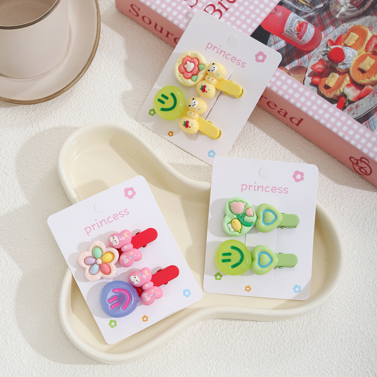 New Capibara hair clips, cute children's hair clips, bangs, broken hair clips, girlish and sweet girl hair clips and hair accessories details Picture