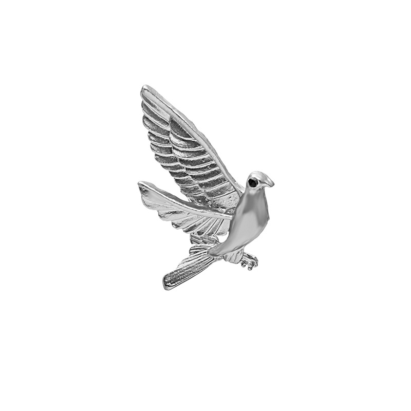 European and American versatile animal brooches, fashionable peace dove pins, simple and retro bird collar brooches and corsages Item Picture