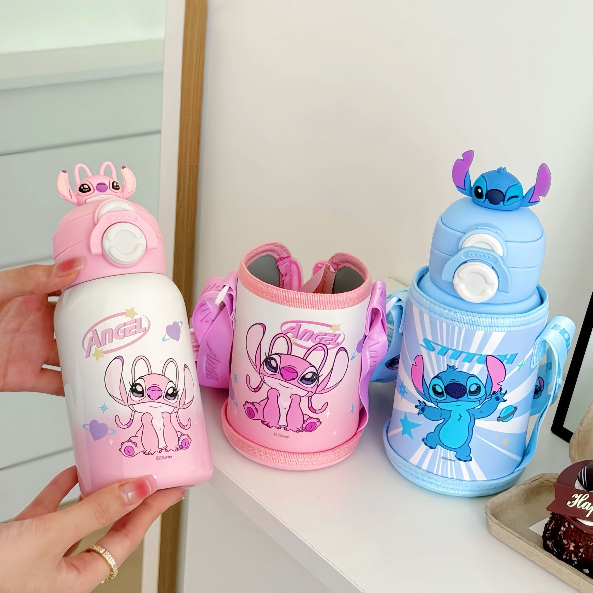 Stilzi children's insulated cup, cartoon large capacity, high appearance level water bottle, portable anti-drop, slanted span, double drinking straw cup details Picture