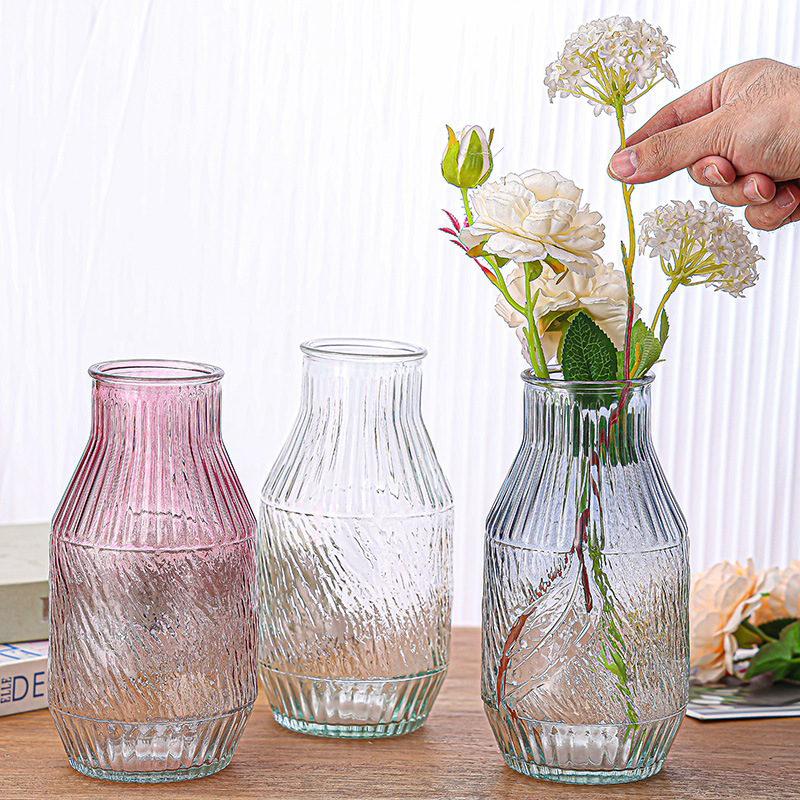 Nordic light luxury Ins-style glass vases, popular transparent living room home decoration ornaments manufacturer wholesale vases Application Scenario