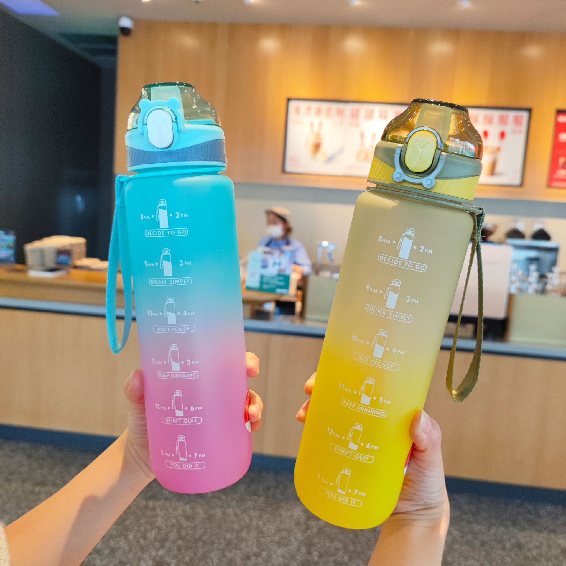 Wholesale sports and fitness gradient color straws, plastic water cups, portable lifting ropes, bouncy LIDS, lock buckles, car and outdoor water bottles Specification drawing