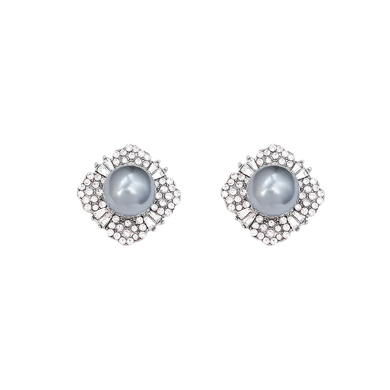 Light luxury, niche, super shiny, full diamond square earrings, women's fashion, versatile and elegant grey pearl stud earrings, internet-famous earrings Item Picture