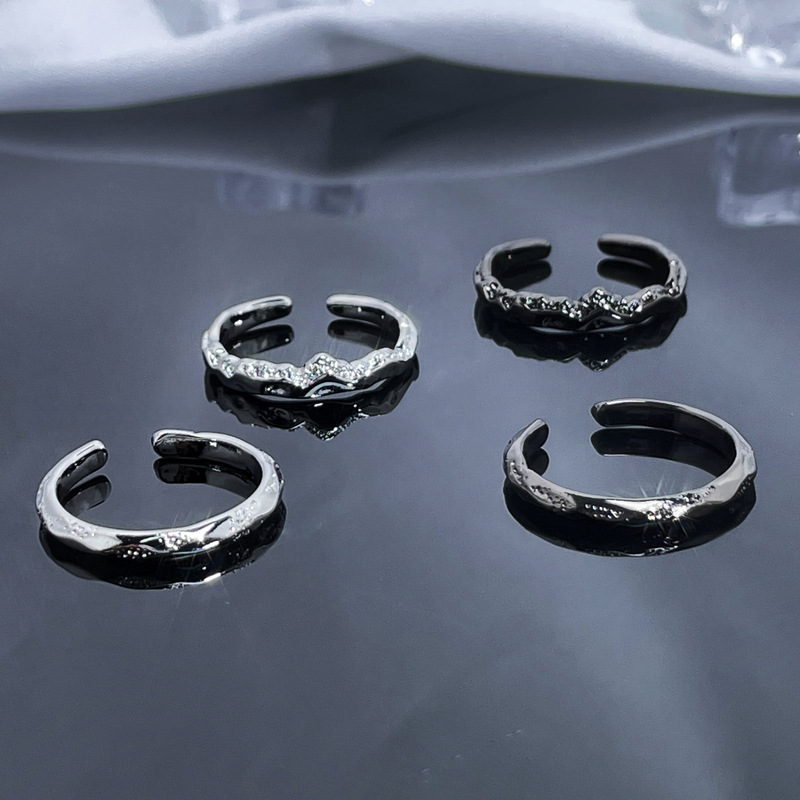 Minimalist irregular geometric plain ring open ring, a niche design for women, with a unique and fashionable style. Layered food rings Specification drawing