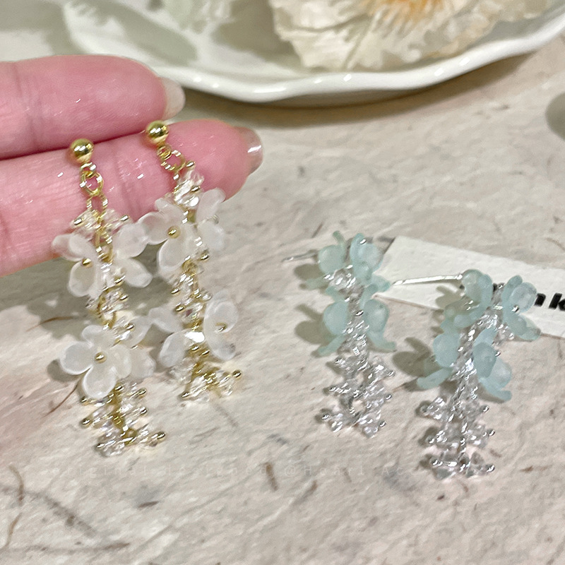 Super fairy-like flower tassel earrings for women, summer earrings, seaside vacation style, absolutely beautiful and elegant, round face earrings details Picture