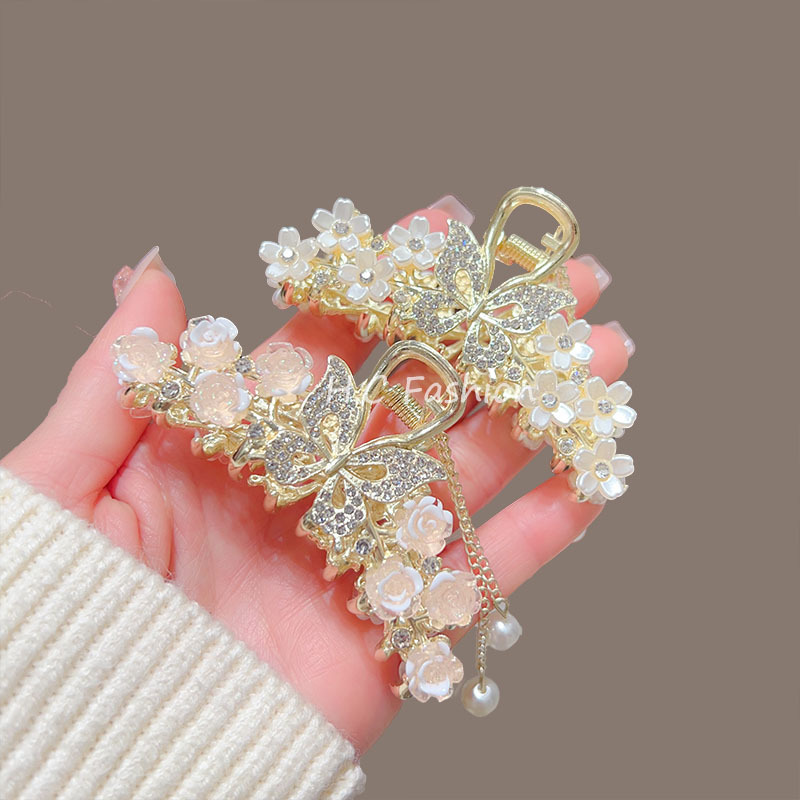 Medium-sized super fairy pearl flow grappling clip, high-end and light luxury hair clip, new fashionable shark clip, semi-tied hair accessory Specification drawing
