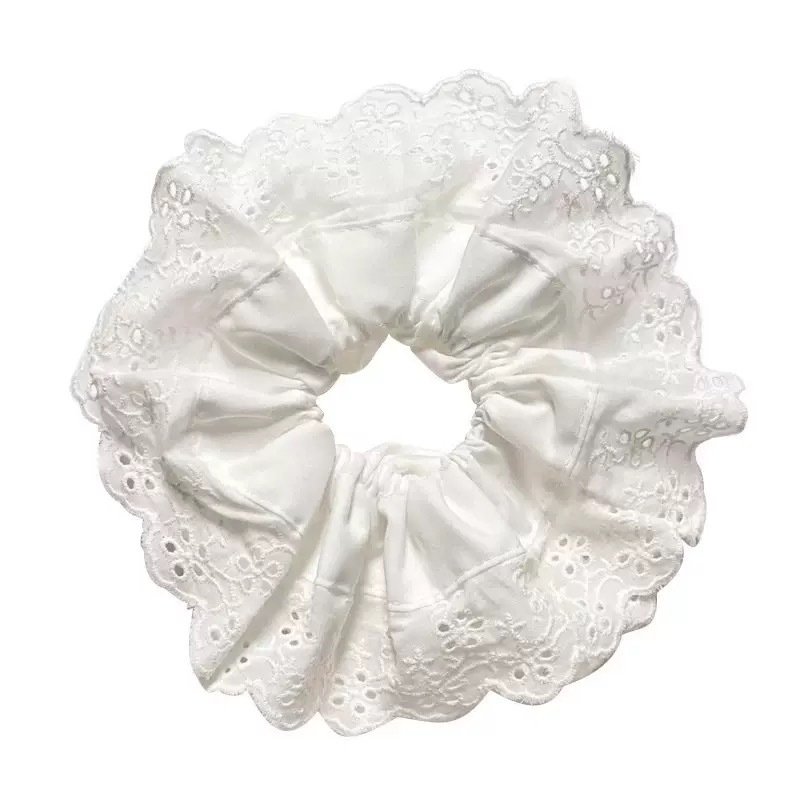 French retro lace large intestine hair band with a high-end female feel, white hollowed-out hair tie, 2025 new style hair tie and headwear Item Picture