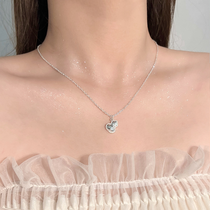 The 2025 new Chinese-style gourd pendant features a unique, fashionable and simple design. The collarbone chain is a retro and versatile necklace Specification drawing
