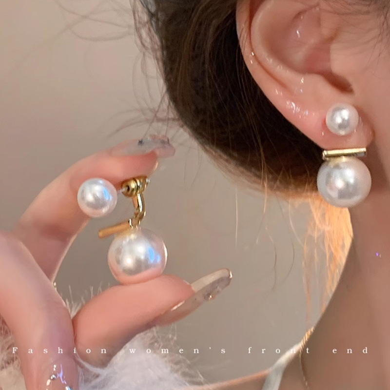 Wholesale of French pearl earrings for women's 2024 new, niche design, high-end and light luxury stud earrings full figure