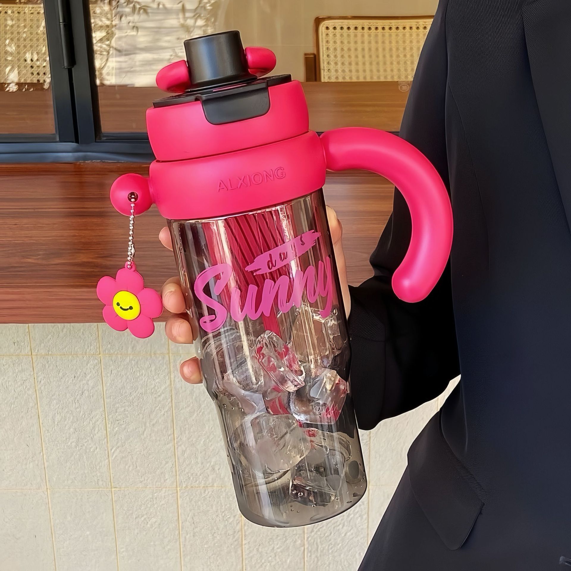 High appearance level summer ice King cup with handle, large-capacity girls' water cup, portable car double-drinking plastic straw cup details Picture