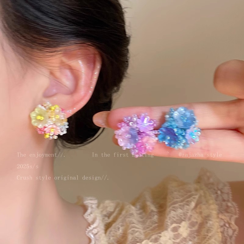 Dopamine colorful flower stud earrings for women, sweet and whitening summer atmosphere, niche design vacation earrings Specification drawing
