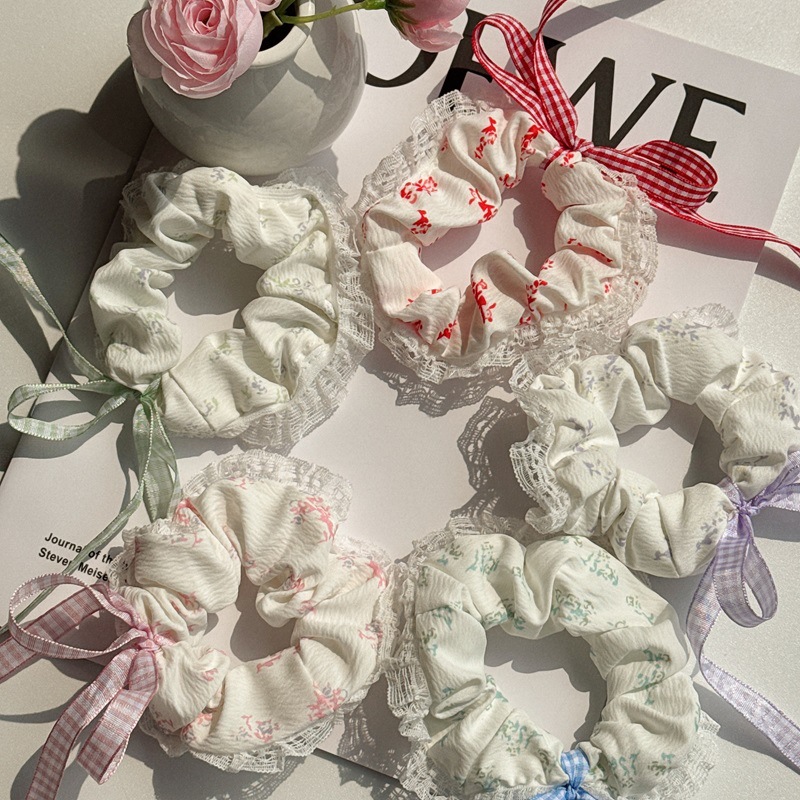 Forest-style niche lace lace lace ribbon large intestine hair band Korean princess ins~ Sweet and stylish girl hair rope hair accessory details Picture