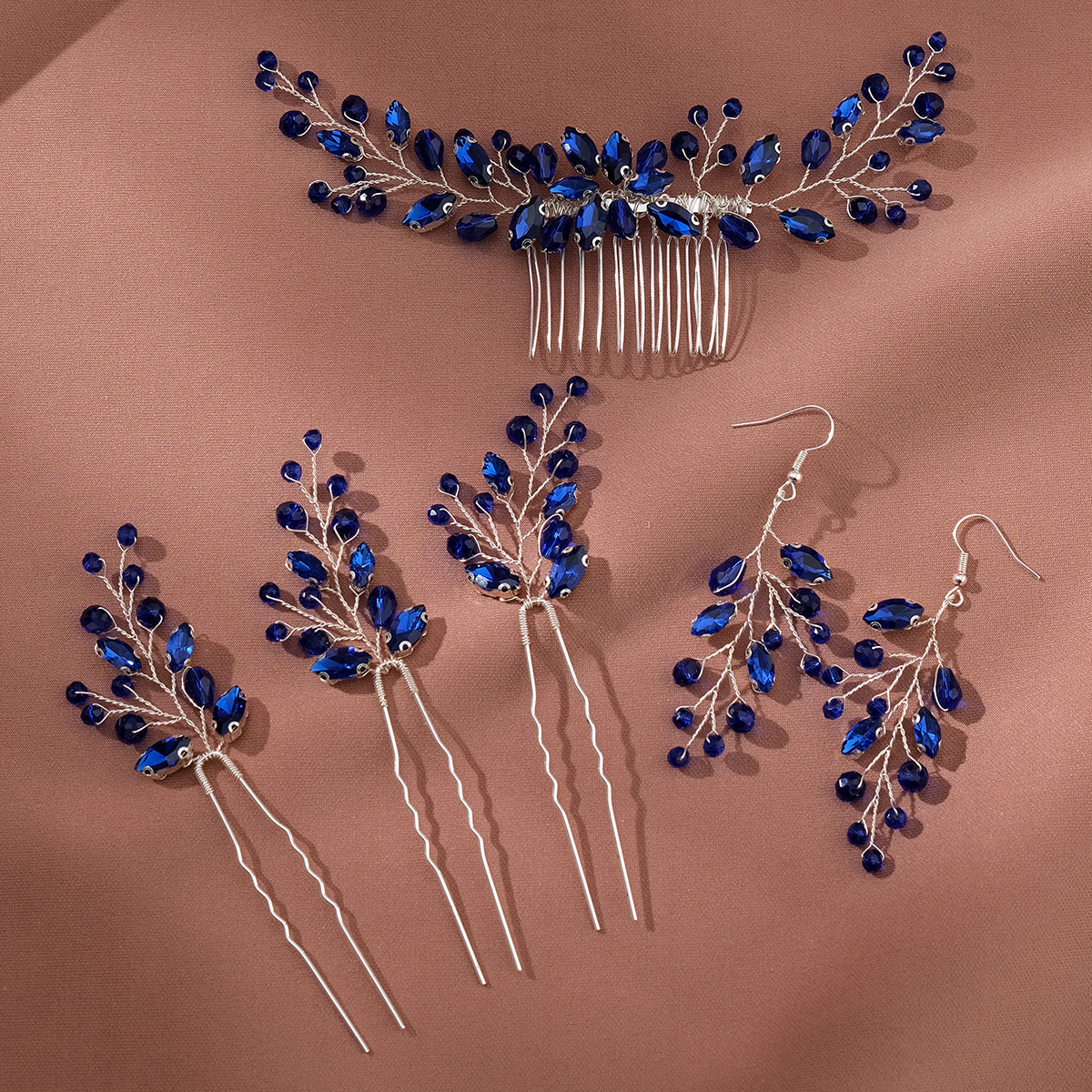 European and American bride accessories, hairpins, combs, earrings, three-piece set, wedding ball, party headwear, handcrafted crystal hair accessories for women details Picture