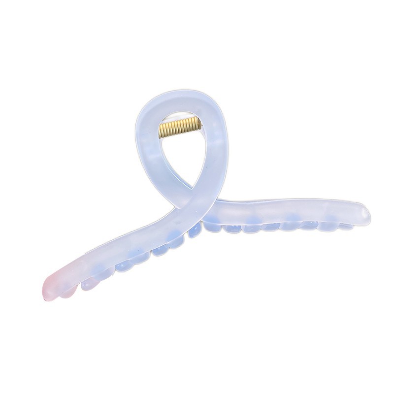 Light blue matte scratch-clip women's 2023 new high-end large hairpin at the back of the head, a popular shark clip headwear Item Picture