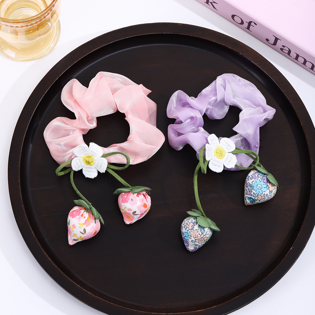 2025 New strawberry large intestine hair band, children's sweet hair tie, cute bun hair tie, girls' rubber band hair accessory Specification drawing