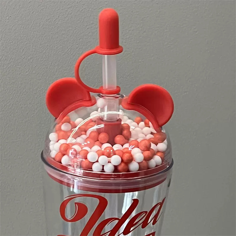 Creative straw cups, trendy and fashionable Mickey plastic cups for boys, simple office and work, high appearance level water cups wholesale Application Scenario