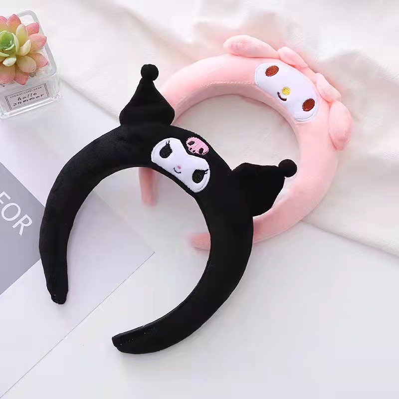 Super cute cinnamon dog Kuromi hair band, adorable face wash makeup hair band, hair clip, Internet celebrity photo cartoon headband, hair accessory Application Scenario
