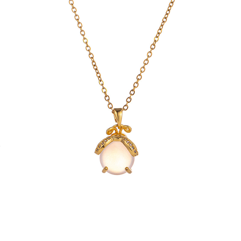 Korean InS-style colorful little firefly pendant titanium steel necklace, a niche design sense for women, a delicate collarbone chain that has become a social media sensation Item Picture