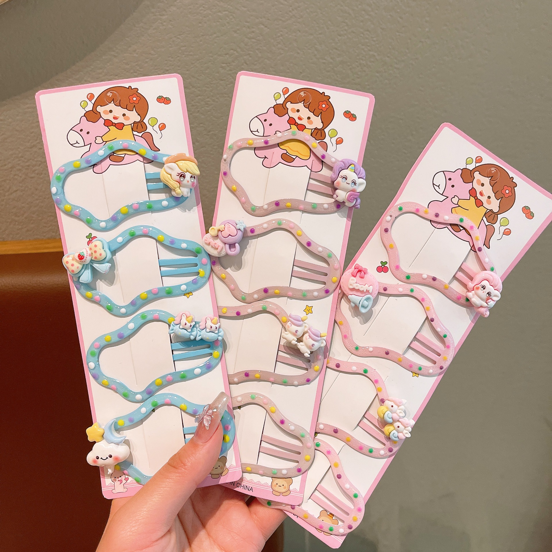 Children's colorful Little Pony cloud hair clips, girls' bangs, broken hair clips, headwear, girls' hair clips, baby forehead clips details Picture