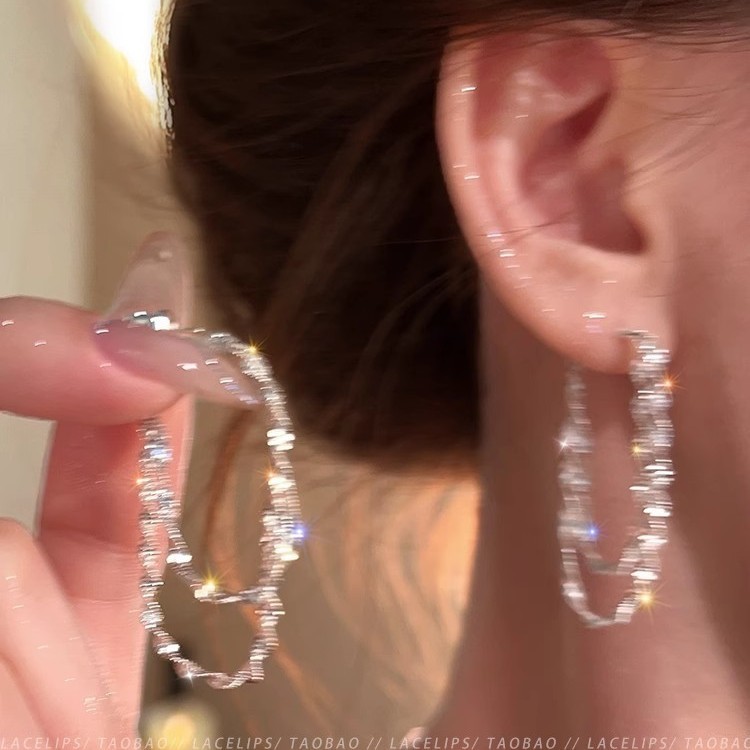 Sparkling chain tassel earrings, feminine, lightweight, luxurious and high-end earrings, niche design, fashionable and versatile earrings Specification drawing