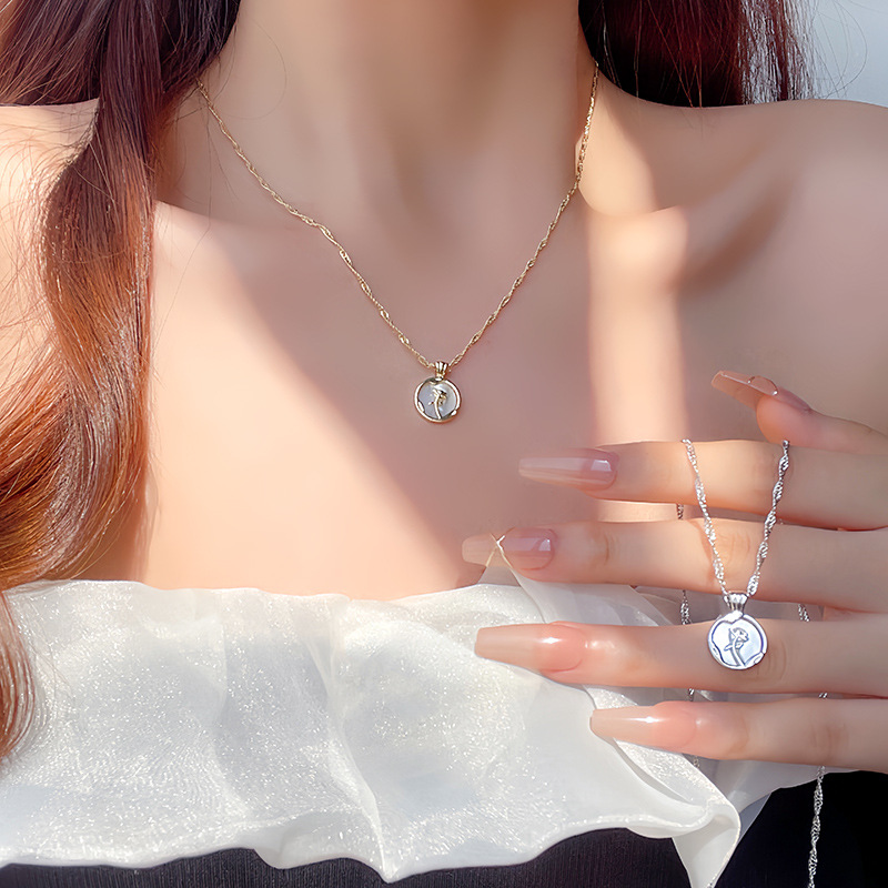 French rose round mother-of-pearl necklace for women, trendy, light luxury, niche style, versatile collarbone chain necklace accessory details Picture