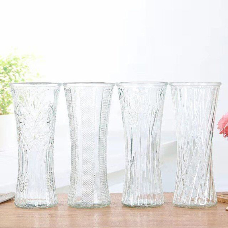 Modern and simple glass vase, large transparent lucky bamboo lily, hydroponic fresh flower vase, living room decoration item Application Scenario