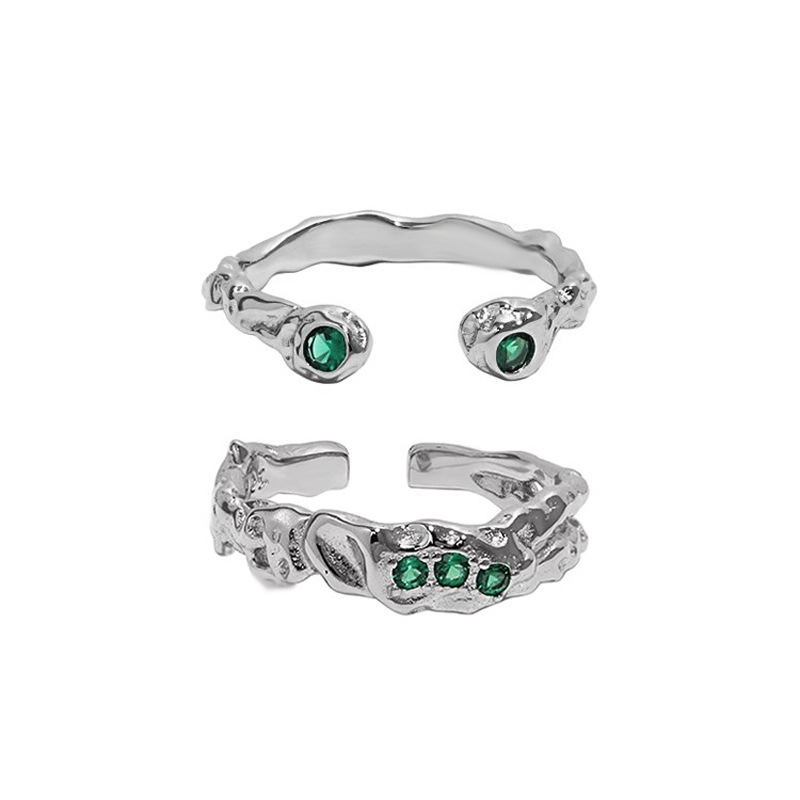 The irregular texture green zircon open ring exudes a high-end, individualistic and fashionable vibe for women. It's a cold and stylish food ring trend on Instagram Specification drawing