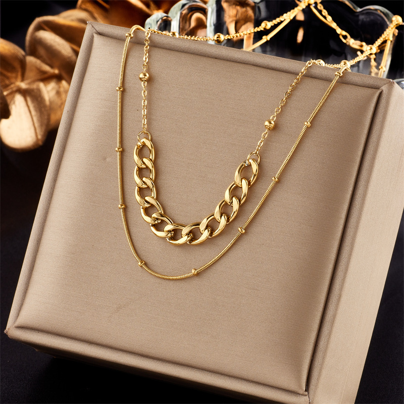 A cross-border fashion, niche, simple and versatile double-layer irregular titanium steel chain heavy metal punk necklace from Europe and America full figure