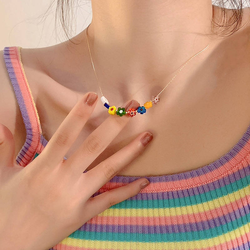 Colorful glass flower beaded necklace, sweet collarbone chain for women in summer, ins trendy, light luxury, niche design, sweet and cool style Specification drawing