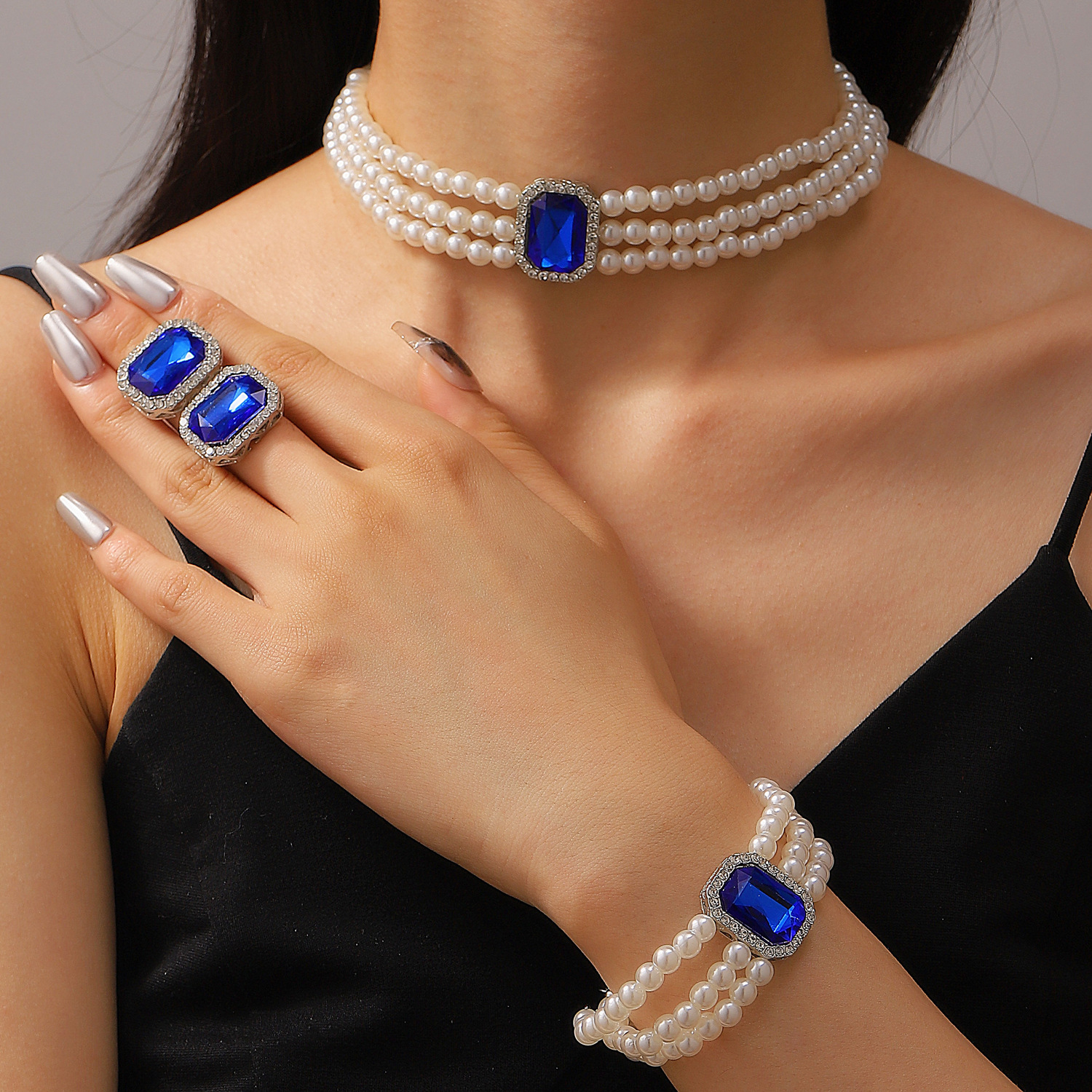 European and American cross-border jewelry multi-layer imitation pearl necklace, necklace, bracelet, stud jewelry set, high-end three-piece set for women Application Scenario